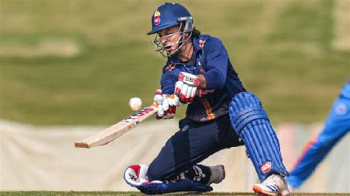 Ayush Badoni Wiki, Age, Height, Net Worth, Family, Girlfriend & IPL 2022