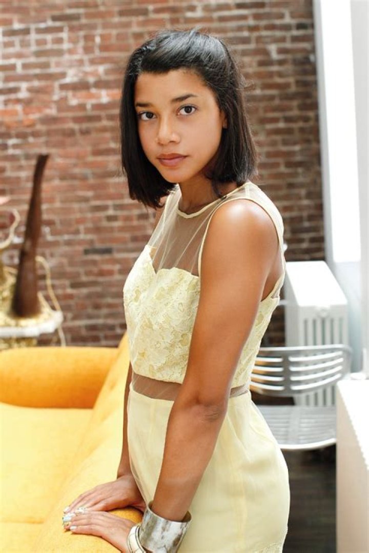 Hannah Bronfman Wiki, Age, Net Worth, Husband, Parents and More