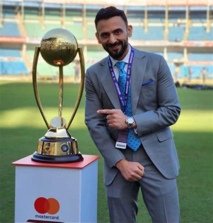 
How Much Money Does Kumar Gaurav Make? Latest Income Salary
