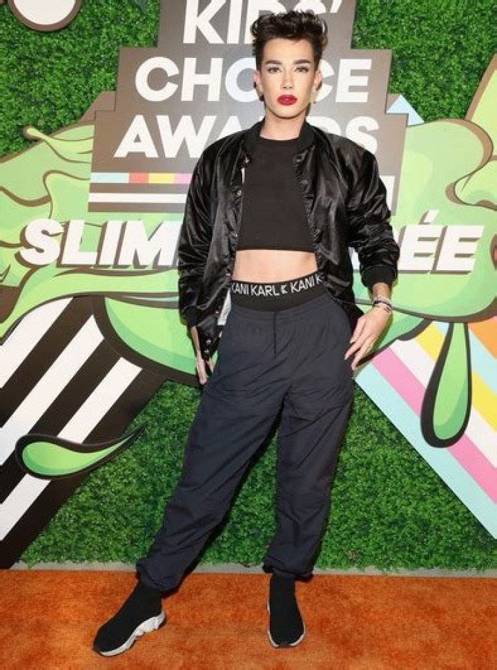 James Charles Height Weight Body Measurements Age Stats Facts