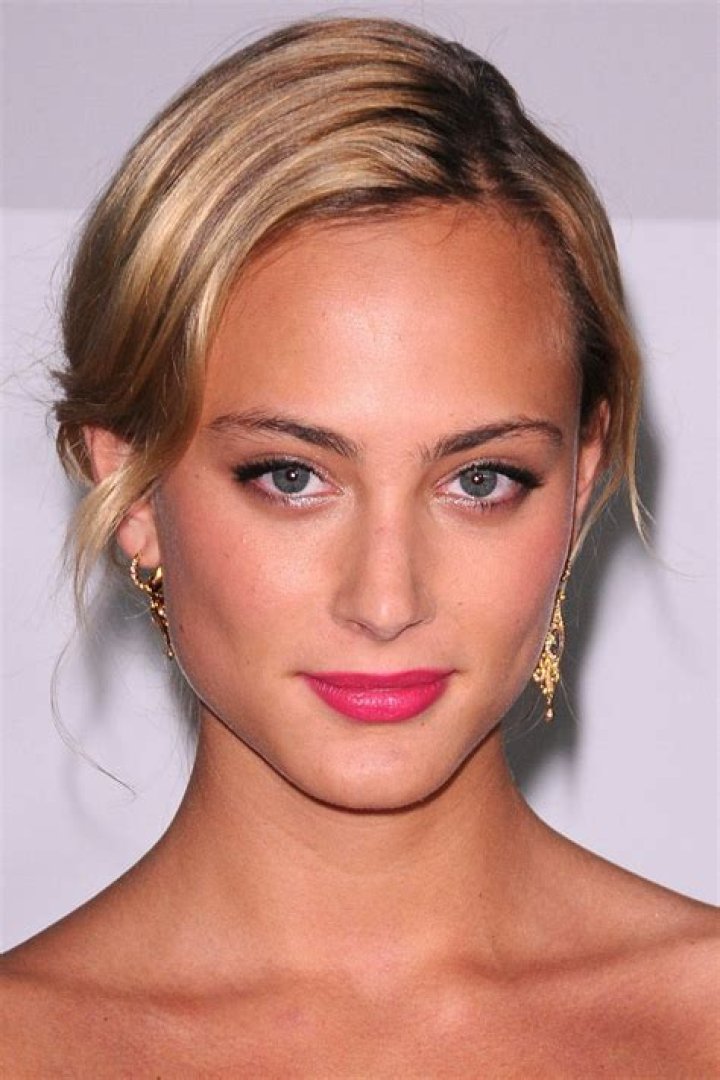 Nora Arnezeder Wiki, Boyfriend, Age, Family & Height