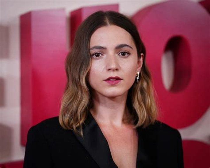 Pearl Chanda Wiki, Age, Boyfriend, Height, Ethnicity, Parents & More