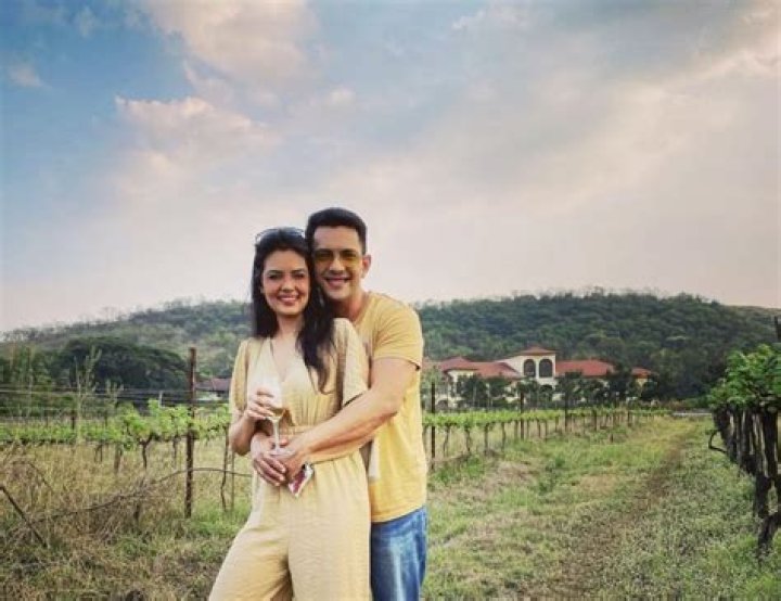 Shweta Agarwal [Aditya Narayan’s Wife] Biography, Wiki, & More